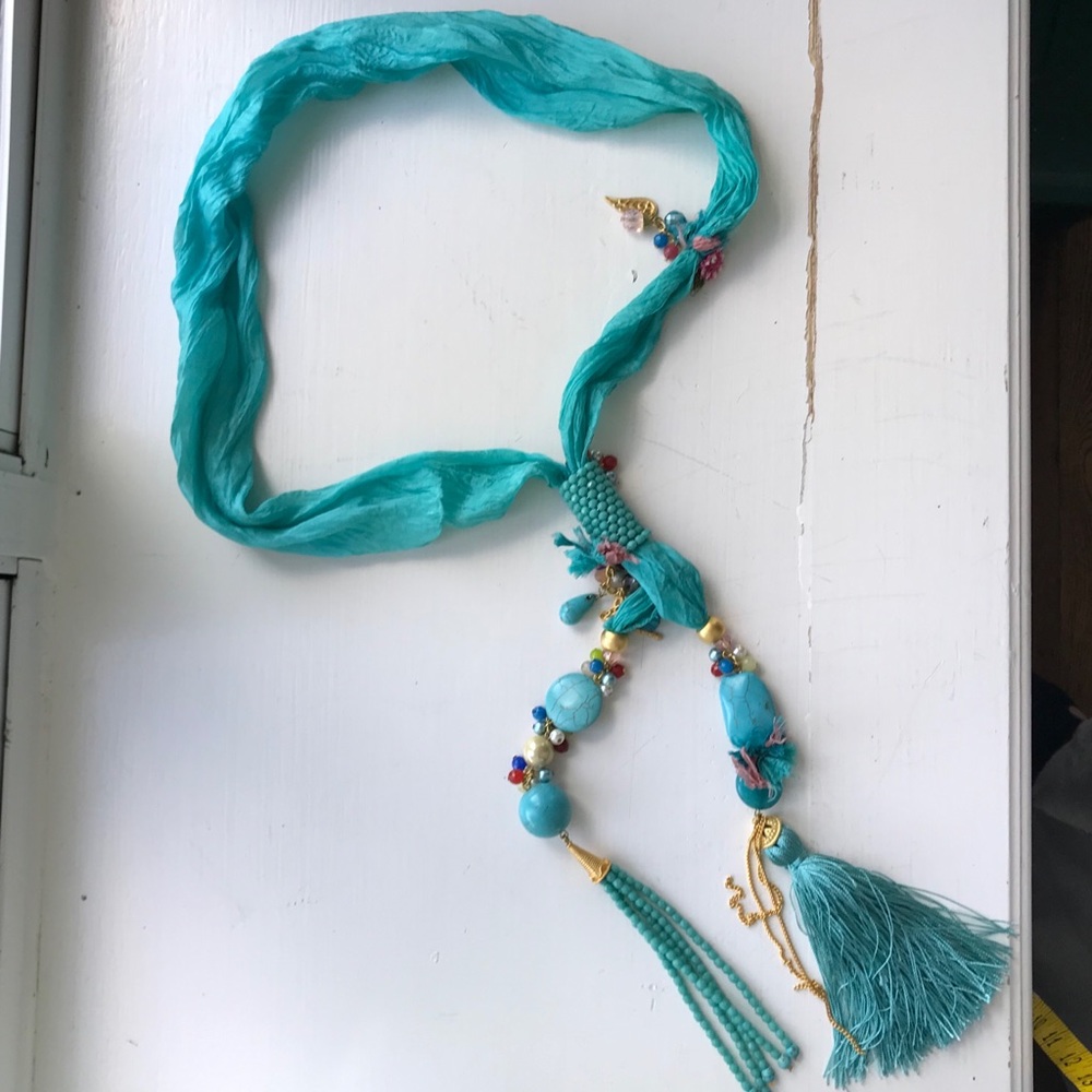 🌻NWOT Turquoise Beaded Scarf with Tassels